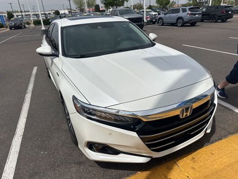 Used 2021 Honda Accord EX-L image 2