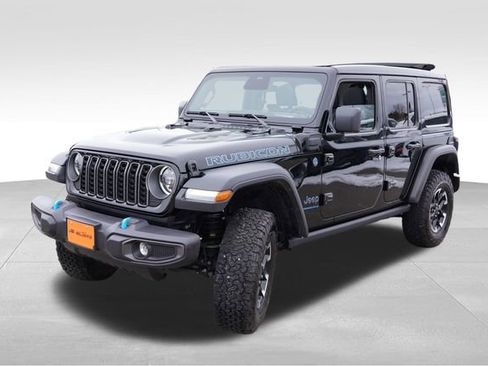 Certified 2025 Jeep Wrangler Unlimited Rubicon 4xe w/ Safety Group image 12