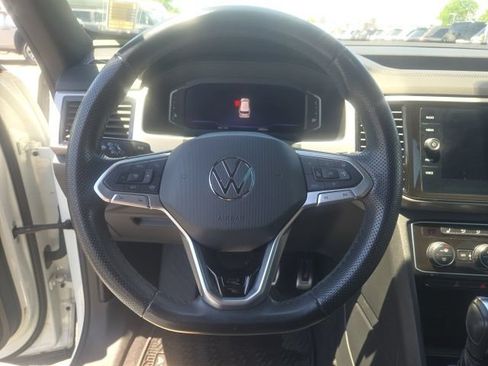 Used 2020 Volkswagen Atlas Cross Sport SEL R-Line AWD/4WD image 30