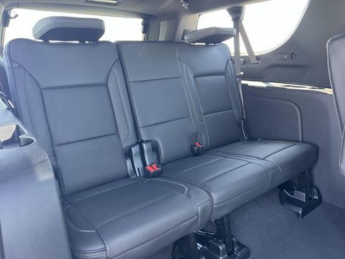 New 2026 GMC Yukon XL Denali w/ Denali Reserve Package image 33