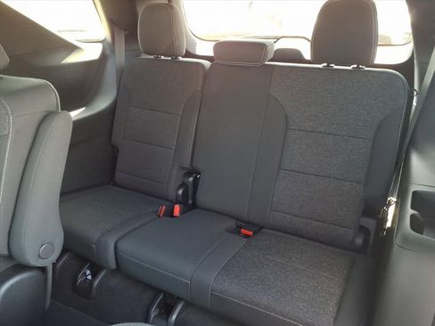 New 2026 Chevrolet Traverse LT w/ Sun and Wheel Package image 16