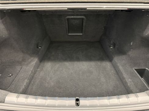 Used 2023 BMW 760i xDrive image 49