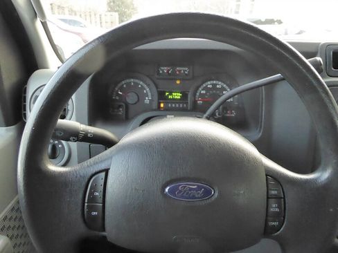 Used 2013 Ford E-350 and Econoline 350 XL image 11
