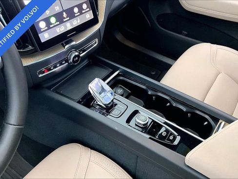 Certified 2026 Volvo XC60 B5 Plus AWD/4WD image 16