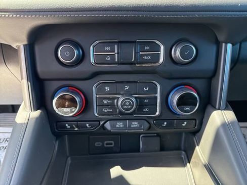 Certified 2024 Chevrolet Tahoe Z71 w/ Z71 Off-Road Package image 28