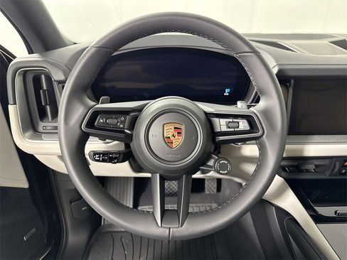 New 2026 Porsche Cayenne image 34