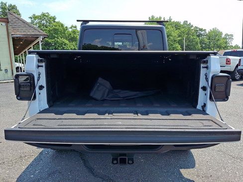 Used 2022 Jeep Gladiator Sport AWD/4WD image 29
