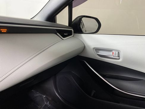 Used 2022 Toyota Corolla XSE image 22