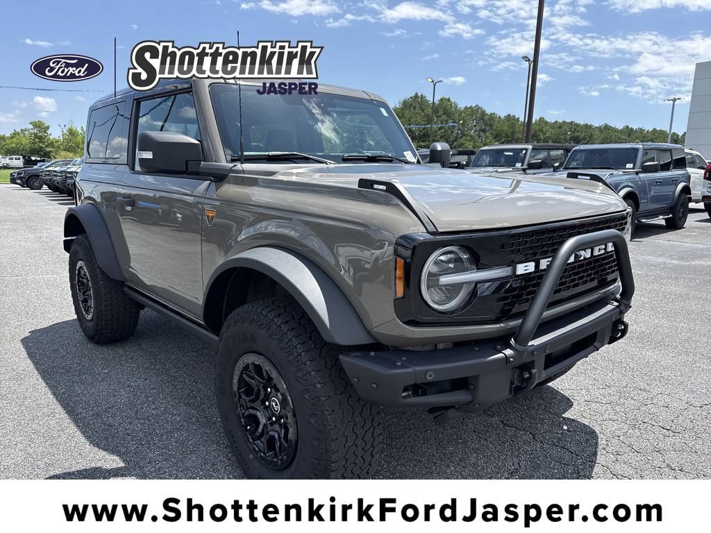Used 2025 Ford Bronco Badlands AWD/4WD image 1