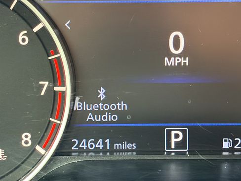 Used 2025 Nissan Altima 2.5 SV FWD image 29
