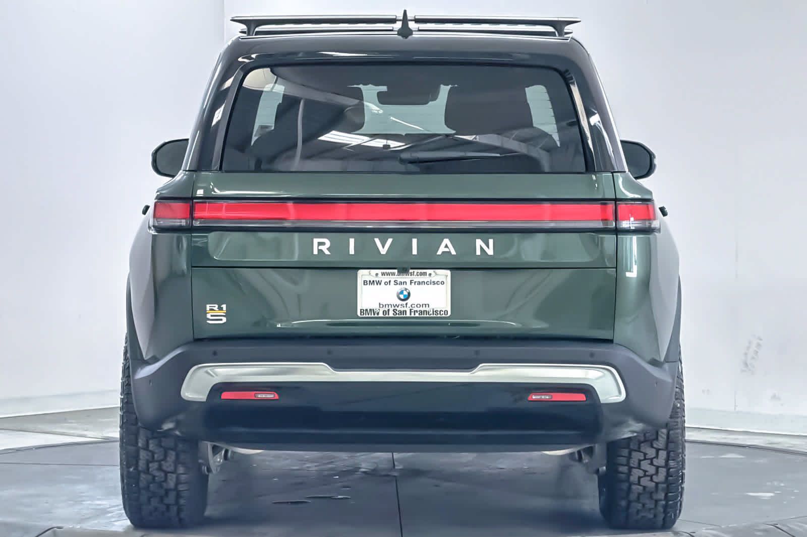 Used 2023 Rivian R1S Adventure Quad AWD/4WD image 7