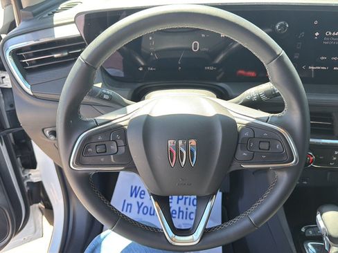 Used 2024 Buick Encore GX Preferred AWD/4WD image 9