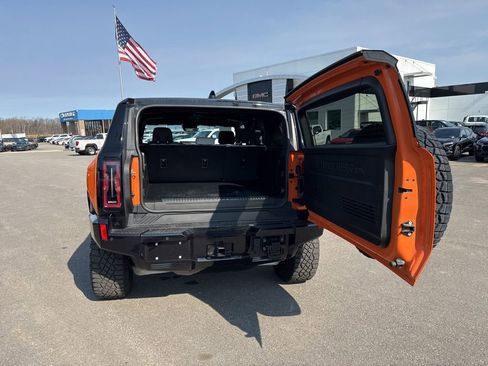 Used 2024 GMC Hummer EV 2X w/ Extreme Off-Road Package image 31