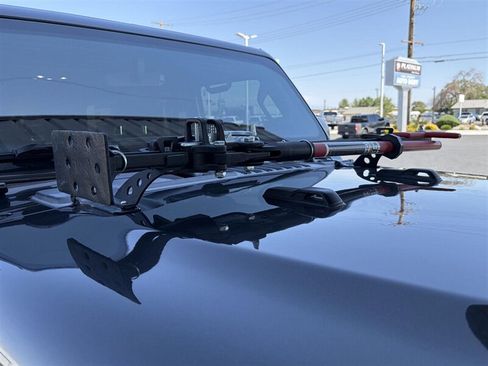 Used 2020 Jeep Wrangler Unlimited Sahara AWD/4WD image 16