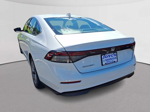 Certified 2023 Honda Accord EX image 8