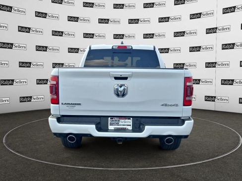Used 2024 RAM 1500 Laramie AWD/4WD image 5