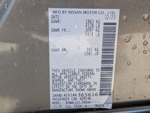 Used 2024 Nissan Altima 2.5 SR FWD image 29