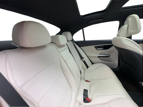 Used 2022 Mercedes-Benz C 300 Sedan image 27