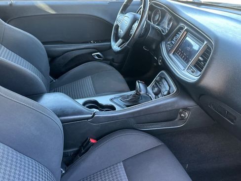 Used 2019 Dodge Challenger R/T w/ Driver Convenience Group RWD image 15