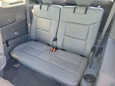 Certified 2025 Ford Explorer Active w/ Active Comfort Package AWD/4WD image 13