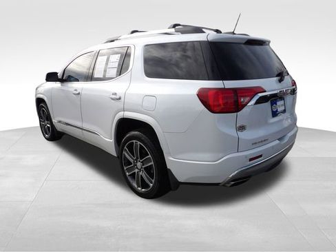 Used 2019 GMC Acadia Denali image 5