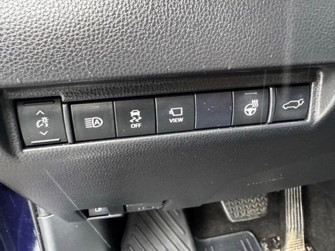 Used 2021 Toyota Venza Limited AWD/4WD image 21