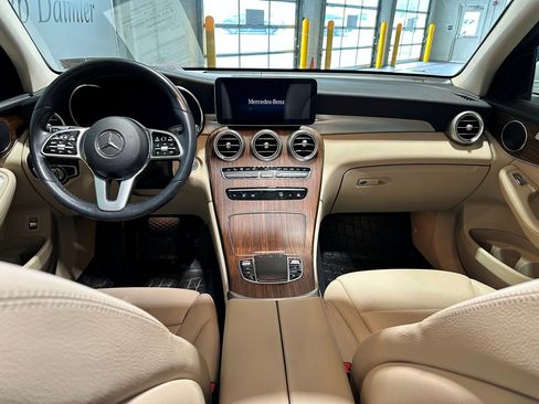 Used 2022 Mercedes-Benz GLC 300 4MATIC image 6