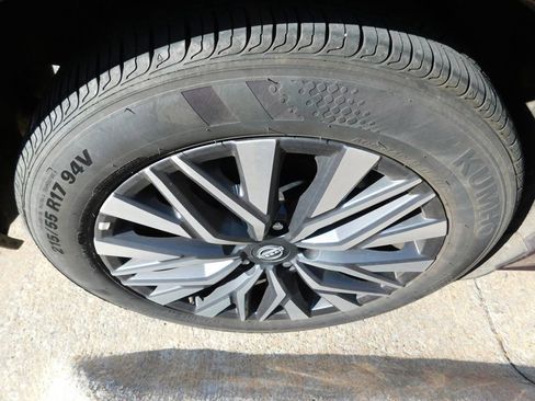 Used 2025 Nissan Altima 2.5 SV image 7