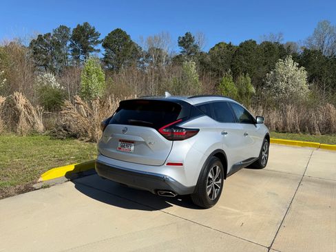 Used 2020 Nissan Murano SV image 11