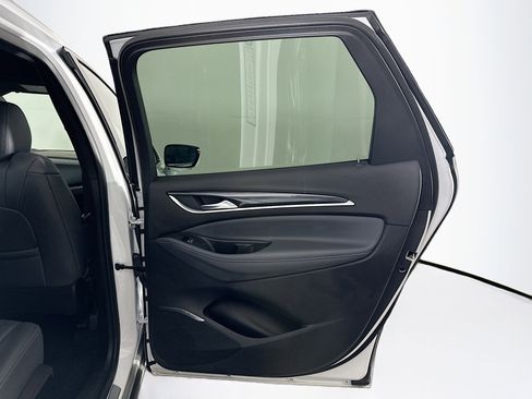 Used 2024 Buick Enclave Premium image 32