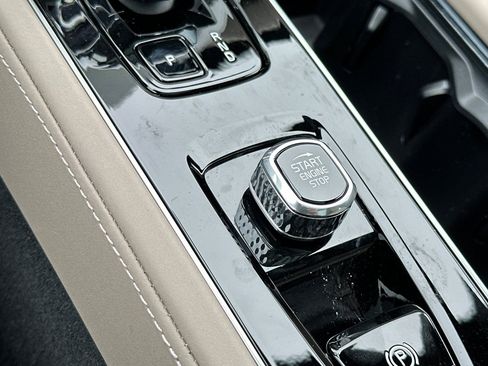 New 2026 Volvo XC90 T8 Plus w/ Protection Package Premier AWD/4WD image 23
