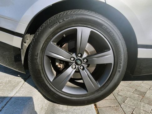 Used 2020 Land Rover Range Rover Velar R-Dynamic S image 48