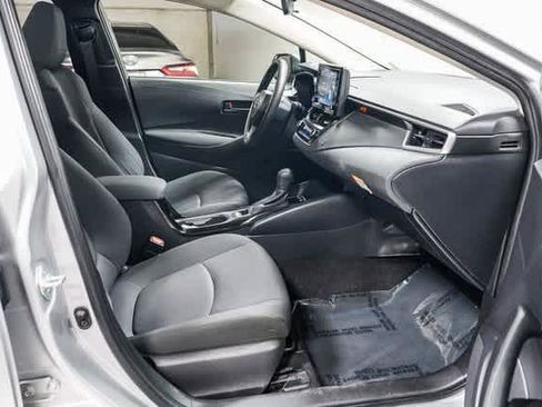 Certified 2022 Toyota Corolla LE FWD image 17