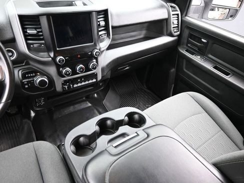 Used 2024 RAM 2500 Tradesman w/ Chrome Appearance Group AWD/4WD image 12