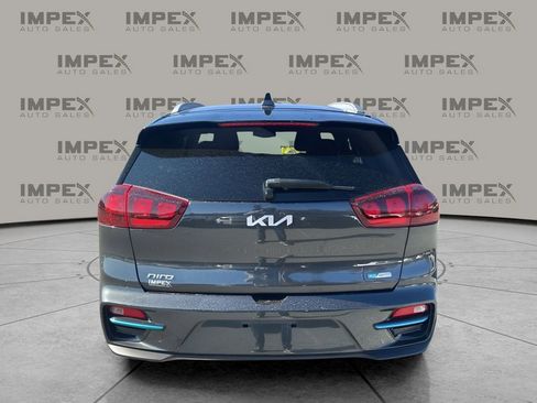 Used 2022 Kia Niro EX w/ Cold Weather Package image 4