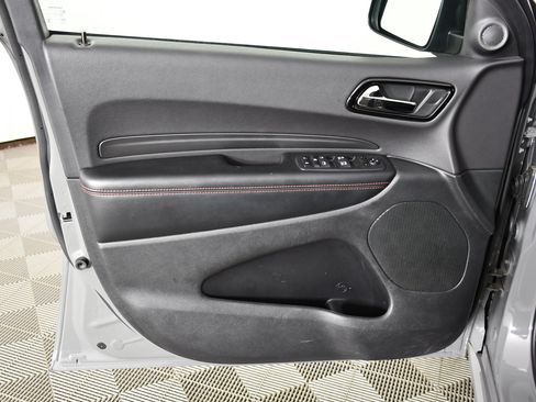 Used 2025 Dodge Durango GT AWD/4WD image 25