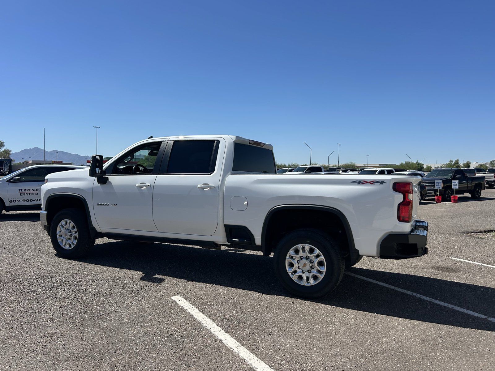 Used 2022 Chevrolet Silverado 3500 LT w/ Convenience Package AWD/4WD image 3