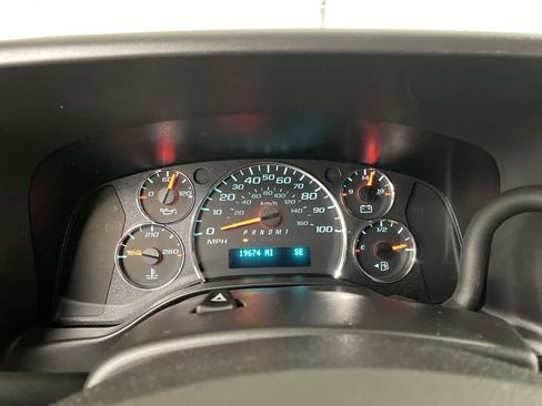 Used 2025 Chevrolet Express 2500 Extended w/ Driver Convenience Package image 24