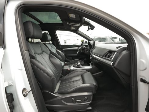 Used 2023 Audi Q5 2.0T Prestige w/ Prestige Package AWD/4WD image 43