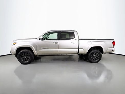 Certified 2023 Toyota Tacoma SR5 w/ Black Out Package (TMS) image 4