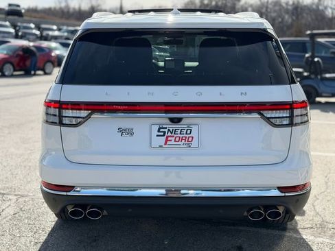 Used 2024 Lincoln Aviator Reserve w/ Equipment Group 201A image 6