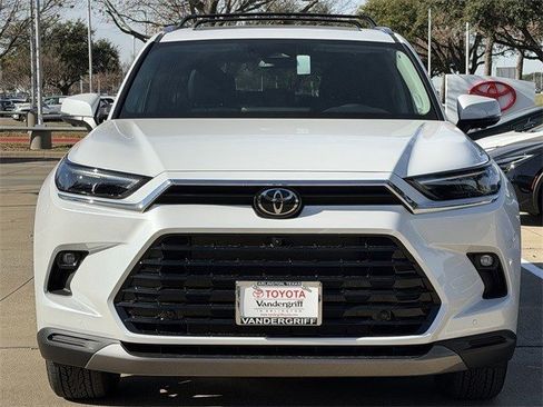 New 2026 Toyota Grand Highlander Limited image 8