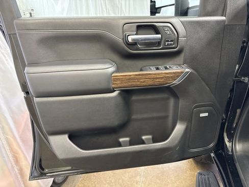 Used 2023 Chevrolet Silverado 2500 High Country w/ Z71 Off-Road Package AWD/4WD image 23