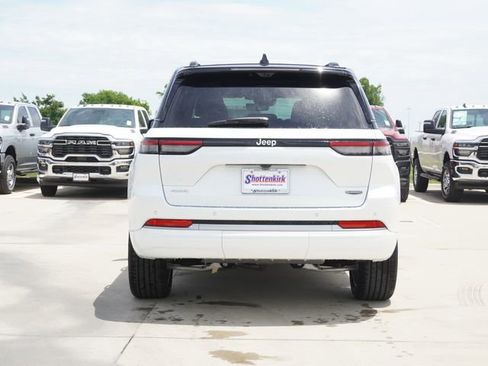 New 2026 Jeep Grand Cherokee Summit AWD/4WD image 8