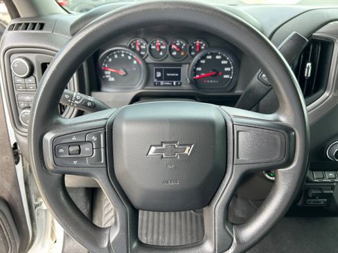 Used 2023 Chevrolet Silverado 1500 Custom Trail Boss AWD/4WD image 17