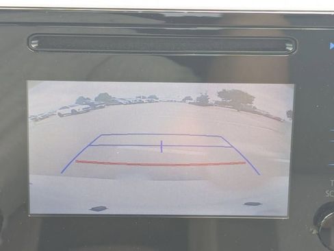 Used 2019 Toyota Corolla LE image 11