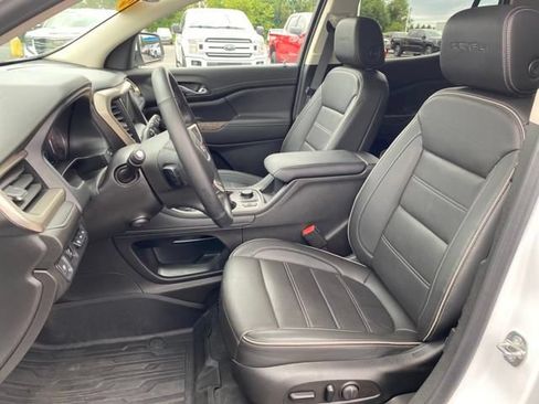 Certified 2023 GMC Acadia Denali FWD image 10