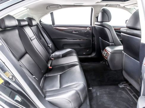 Used 2010 Lexus LS 460 L RWD image 36