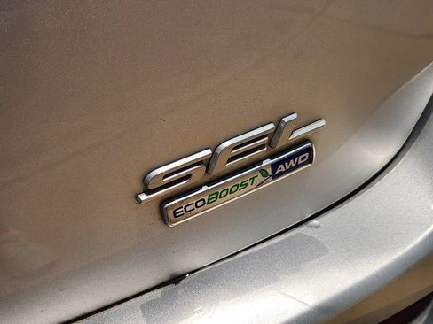 Used 2016 Ford Edge SEL AWD/4WD image 12