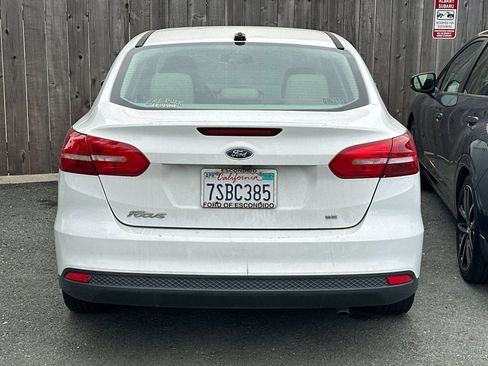 Used 2016 Ford Focus SE FWD image 7